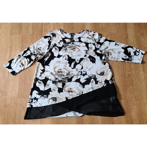 Chelsea & Theodore Womens Size 2X Long Sleeve Floral Black and White Top. CLEAN - Picture 1 of 3